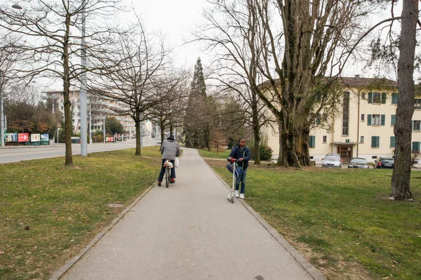 Genebra Suíça Março 2018 Pessoas Calçada Arquitetura Tipos Cidades Sul — Fotografia de Stock
