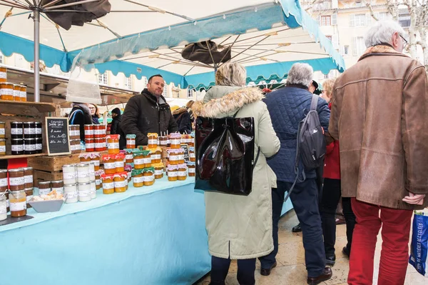 Provenza Francia Febrero 2018 Mercado Alimentos Plaza Aix Provence —  Fotos de Stock