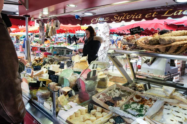 Provenza Francia Febrero 2018 Mercado Alimentos Plaza Aix Provence —  Fotos de Stock