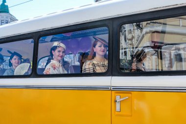 St. Petersburg, Rusya - 26 Mayıs, 2018. Yolcu ve kişisel retro ulaşım, St. Petersburg şehir günü geçit töreni.