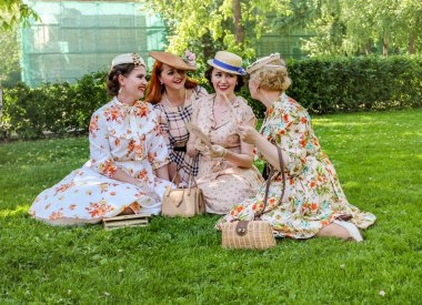 St. Petersburg, Rusya - 26 Mayıs, 2018. Retro göster grubunda, St. Petersburg şehir gün tatil.