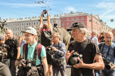 St. Petersburg, Rusya - 26 Mayıs, 2018. Geçit töreni filler şehir günü St Petersburg merkezi içinde.