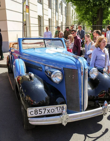 San Petersburgo Rusia Mayo 2018 Desfile Pasajeros Transporte Retro Personal — Foto de Stock