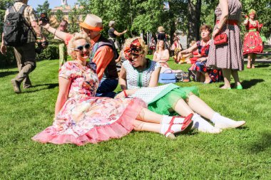 St. Petersburg, Rusya - 26 Mayıs, 2018. Retro göster grubunda, St. Petersburg şehir gün tatil.