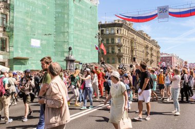 St. Petersburg, Rusya - 26 Mayıs, 2018. Geçit töreni filler şehir günü St Petersburg merkezi içinde.