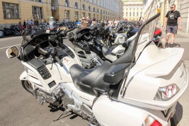 St. Petersburg, Rusya - 4 Ağustos, 2018. Yıllık Harley Davidson Motofestival mimar Rossi sokakta ve Ostrovsky Meydanı'na St Petersburg.