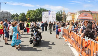 St. Petersburg, Rusya - 4 Ağustos, 2018. Harley Davidson Festivali St Petersburg Palace Square.