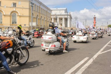 St. Petersburg, Rusya - 4 Ağustos, 2018. Geçit töreni Harley Davidson içinde tarihi merkezi St. Petersburg.