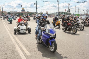 St. Petersburg, Rusya - 4 Ağustos, 2018. Geçit töreni Harley Davidson içinde tarihi merkezi St. Petersburg.