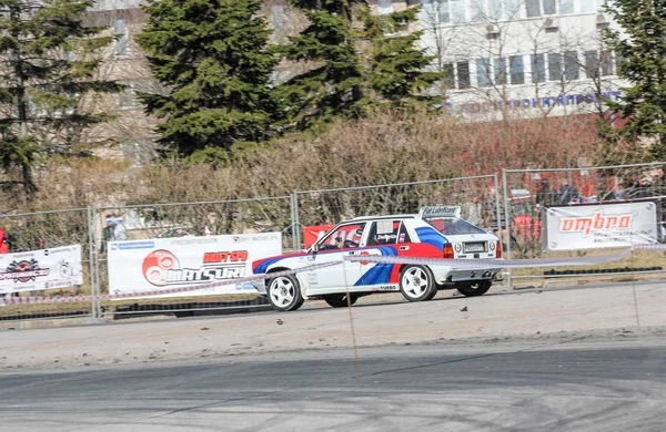 Petersburg Rusia April 2018 Kompetisi Olahraga Balap Mobil Perkotaan Petersburg — Stok Foto