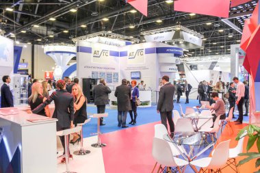 St. Petersburg, Rusya - 3 Ekim, 2018. St. Petersburg Expo forumda Uluslararası yıllık gaz Forum.