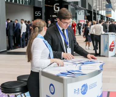 St. Petersburg, Rusya - 3 Ekim, 2018. St. Petersburg Expo forumda Uluslararası yıllık gaz Forum.