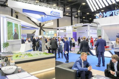 St. Petersburg, Rusya - 3 Ekim, 2018. St. Petersburg Expo forumda Uluslararası yıllık gaz Forum.