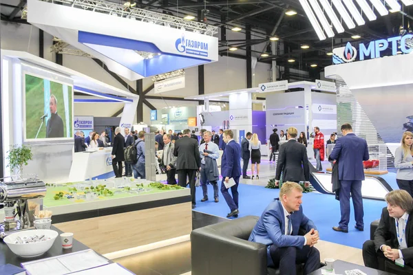 St. Petersburg, Rusya - 3 Ekim, 2018. St. Petersburg Expo forumda Uluslararası yıllık gaz Forum.