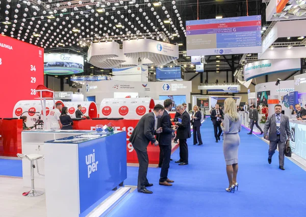 St. Petersburg, Rusya - 3 Ekim, 2018. St. Petersburg Expo forumda Uluslararası yıllık gaz Forum.