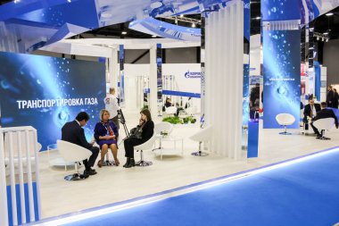 St. Petersburg, Rusya - 3 Ekim, 2018. St. Petersburg Expo forumda Uluslararası yıllık gaz Forum.