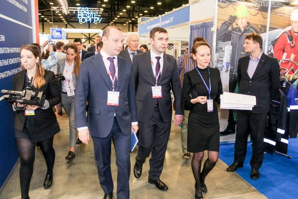 São Petersburgo Rússia Abril 2017 Empresários Visitantes Fórum Energia São — Fotografia de Stock