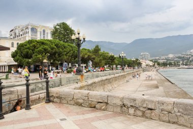 Kırım, Yalta - 19 Temmuz, 2018. Yalta set insanlar yürümek.