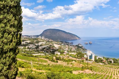 Dağ Ayu-Dag görünümünü.