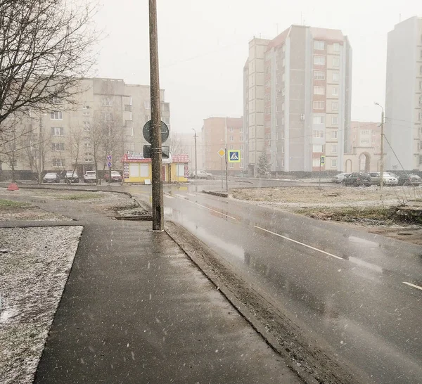 Brutto tempo in città . — Foto Stock