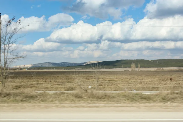 Mraky nad kopce. — Stock fotografie