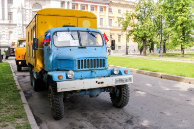 Retro kamyon Praga V3s.