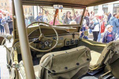 Çadır taksi ordu jeep.