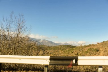 Demiryolu korkulukları için peyzaj.