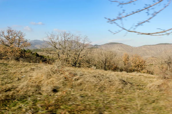 Primavera temprana en las montañas — Foto de Stock