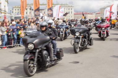 Directions motosikletler baştan.