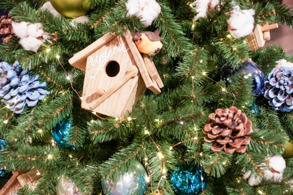 Birdhouse with toys. — Stock Photo, Image