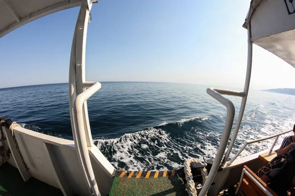 Vista al mar desde un barco de recreo . —  Fotos de Stock