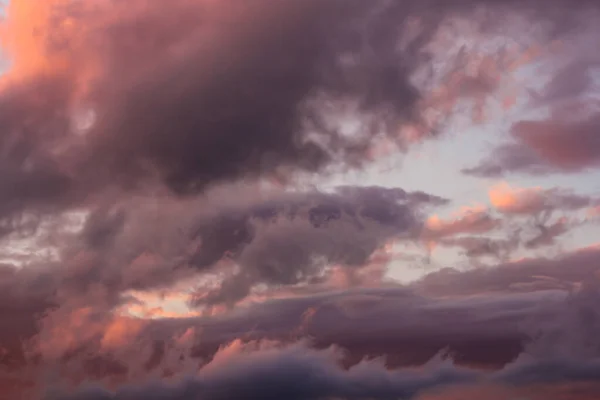 Strip Ragged Clouds Sky Picturesque Clouds Sky Backlit Sun — Stock Photo, Image