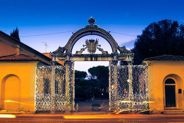 1840 Puerta Del Antiguo Complejo Ferretería Follonica Época Navidad — Foto de Stock