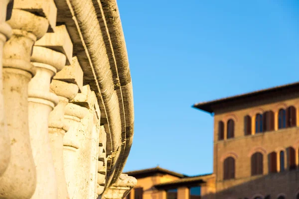 Utsikt Över Historiska Byggnader Vid Solnedgången Centrala Siena Italien — Stockfoto