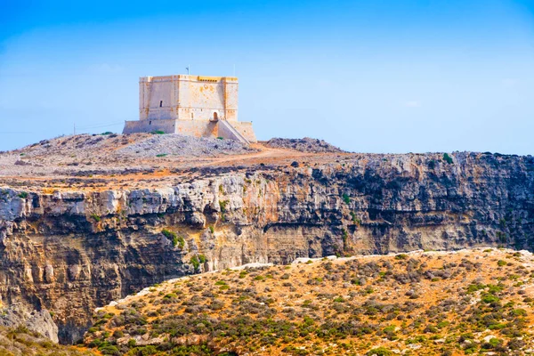 Mary's Tower (aka Comino kule büyük burçlu gözetleme kulesi olduğunu 1618) SAINT Comino, Malta