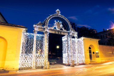 eski demir Noel zamanda Follonica içinde karmaşık 1840s kapısı