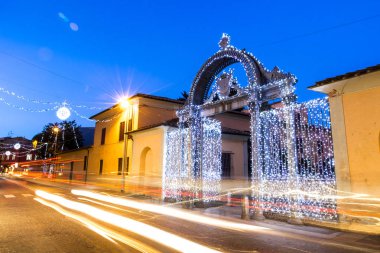 eski demir Noel zamanda Follonica içinde karmaşık 1840s kapısı