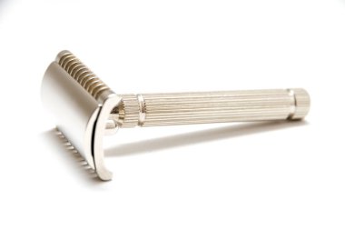 Geleneksel Çift kenar açık tarak Emanet beyaz arka plan üzerinde izole ustura