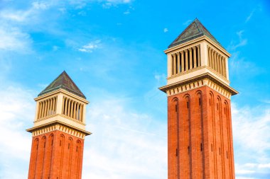 Venedik kuleleri (1929) Barcelona, Catalonia, İspanya iki kule vardır