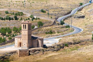 Kilise La Vera Cruz kenti Segovia (İspanya) yaz aylarında