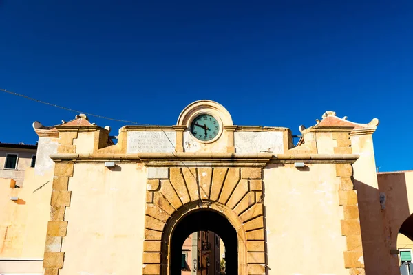 Porta a mare in Portoferraio, Elba, Italia — Foto de Stock