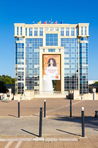 Montpellier, Francia. El distrito de Antígona en un hermoso soleado — Foto de Stock