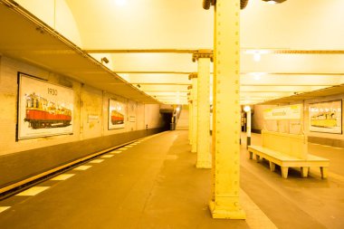 Klosterstrasse metro istasyonu, Berlin, Almanya