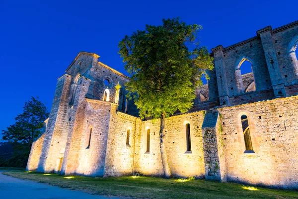 Ruinerna av klostret San Galgano i Toscana — Stockfoto