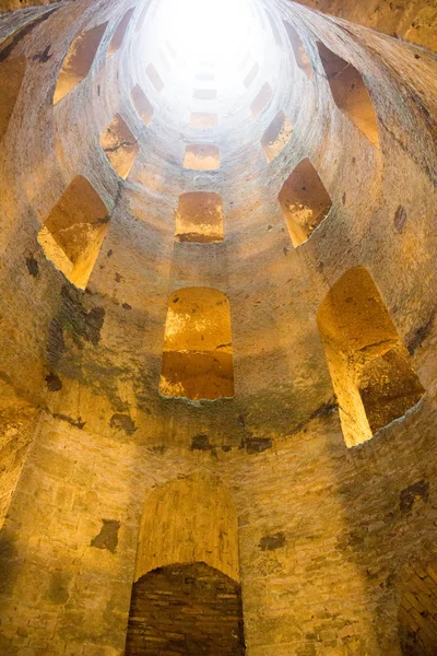 The St. Patrick's Well (16th century) in Orvieto, Umbria, centra — Stock Image The St. Patrick's Well (16th century) in Orvieto, Umbria, centra Stock Image