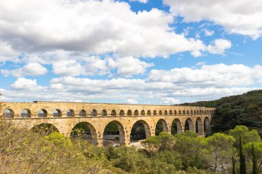 Fransa 'daki Pont du Gard Yaz Gününün sonunda