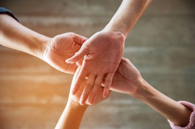 insanlar birlikte ekip çalışması güç gösterilen onların elele