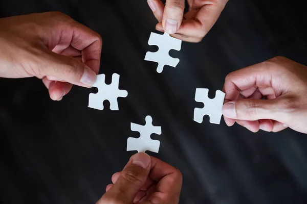 Hand People Holding Jigsaw Puzzle Pieces Try Solving Puzzle Together — Stock Photo, Image