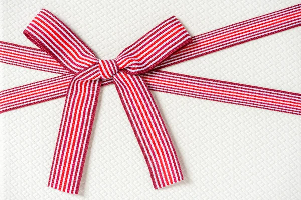 Geschenkdoos Met Rode Gestreepte Boog Voor Kerstmis Verjaardag Bovenaanzicht — Stockfoto